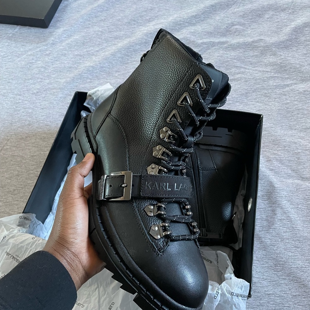 Boots - Picture 6 of 8